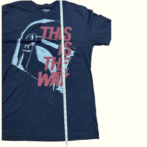 Star Wars x Latest Obsession - The Mandalorian Large “This is the way” T Shirt - Picture 3 of 6